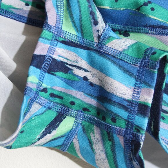 Lululemon Boogie Short (Roll Down) *Full-On Luon Seven Wonders Multi Size 4 - Picture 5 of 12